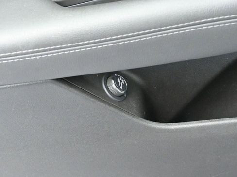 Certified 2025 Cadillac XT5 Premium Luxury image 14