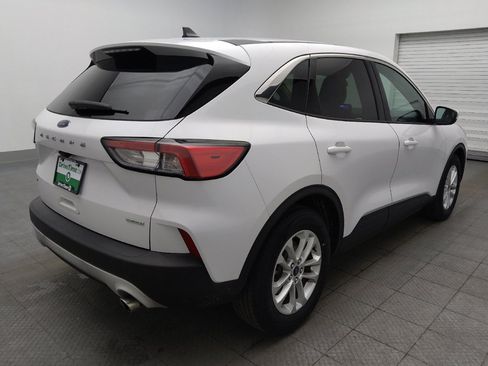 Used 2020 Ford Escape SE image 9