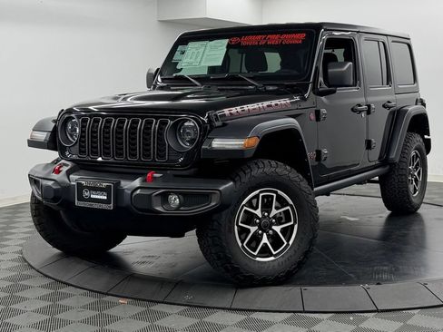 Used 2024 Jeep Wrangler Unlimited Rubicon AWD/4WD image 3