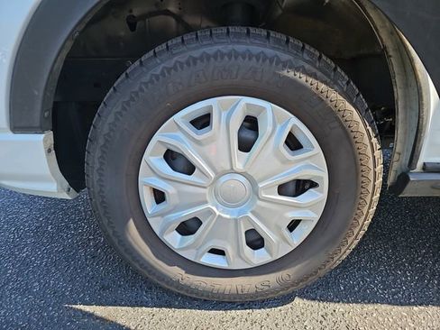 Used 2024 Ford Transit 350 XLT image 35