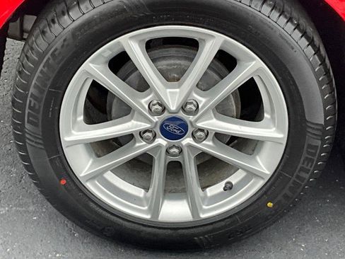 Used 2015 Ford Focus SE FWD image 7