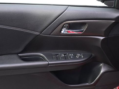 Used 2016 Honda Accord Sport image 17