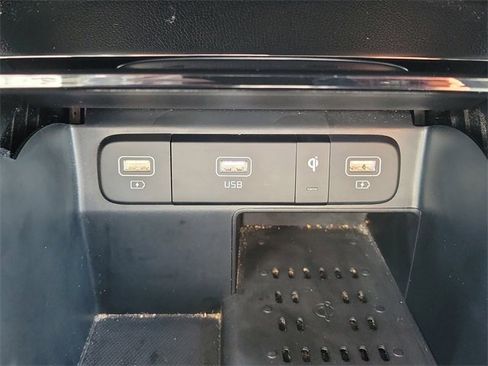 Used 2023 Kia Sorento SX Prestige image 38