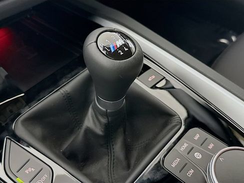 New 2026 BMW Z4 M40i w/ Premium Package RWD image 25