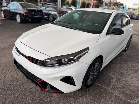 Used 2022 Kia Forte GT-Line w/ GT-Line Premium Package FWD image 2