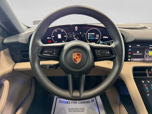 Used 2022 Porsche Taycan image 19