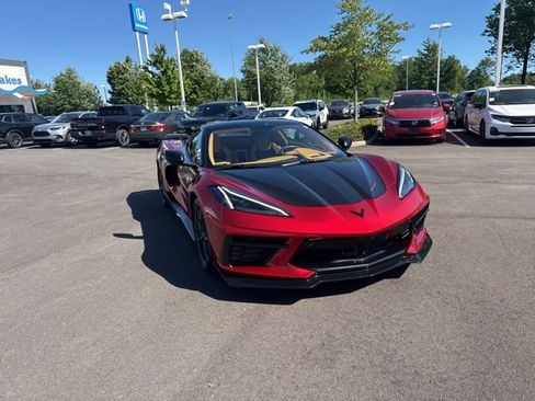 Used 2022 Chevrolet Corvette Stingray Premium Conv w/ Z51 Performance Package RWD image 4