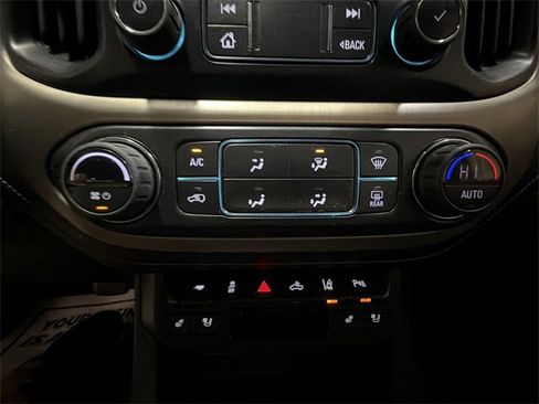 Certified 2022 GMC Canyon Denali image 19