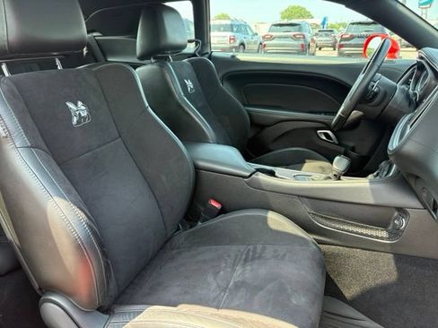 Used 2020 Dodge Challenger R/T Scat Pack RWD image 9
