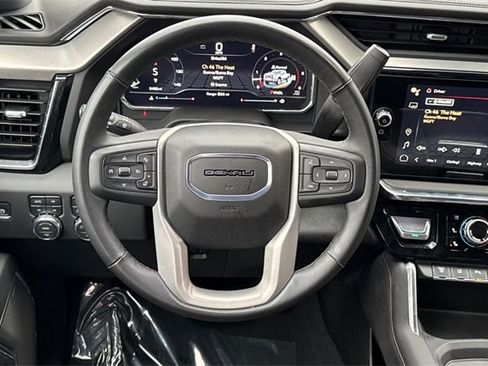 Used 2025 GMC Sierra 2500 Denali image 16