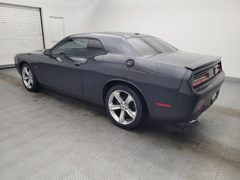 Used 2017 Dodge Challenger R/T image 3