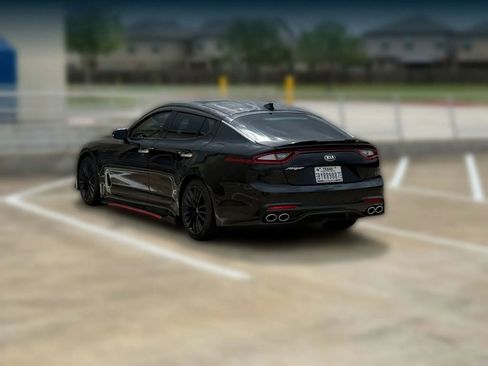 Used 2018 Kia Stinger Premium RWD image 6