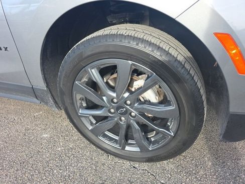 Used 2023 Chevrolet Equinox RS image 9