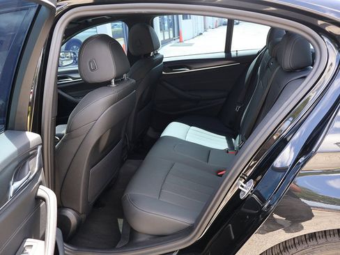Used 2023 BMW 530i w/ M Sport Package RWD image 36