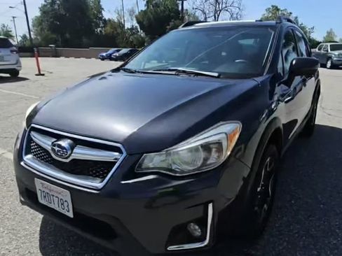 Used 2016 Subaru Crosstrek 2.0i Limited image 1