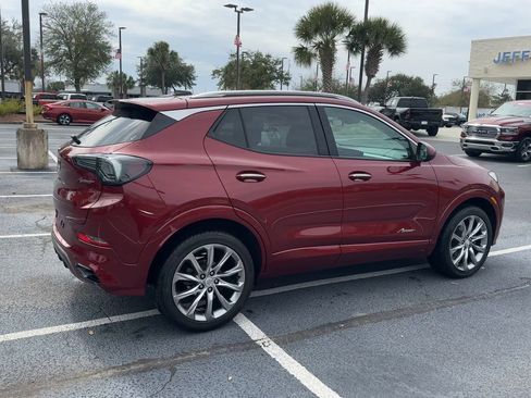 Used 2024 Buick Encore GX Avenir image 9