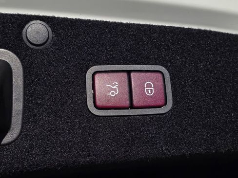 Used 2017 Mercedes-Benz S 550 S 550 w/ Sport Package image 30