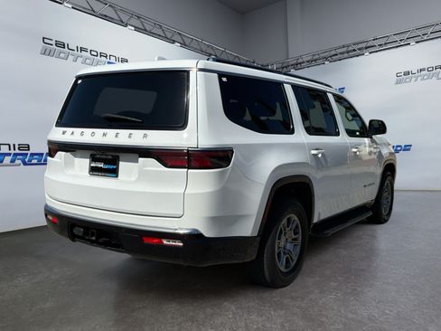 Used 2023 Jeep Wagoneer 2WD w/ Convenience Group I image 5
