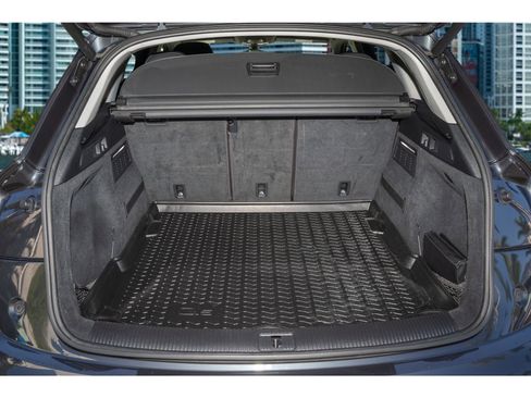 Used 2018 Audi Q5 2.0T Premium Plus w/ Premium Plus Package image 9