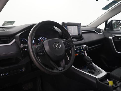 Used 2021 Toyota RAV4 XLE w/ Convenience Package AWD/4WD image 25