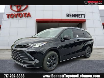 New 2025 Toyota Sienna XLE Woodland Edition