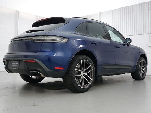 Certified 2026 Porsche Macan AWD/4WD image 7
