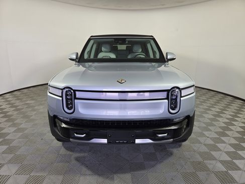 Used 2024 Rivian R1S Adventure AWD/4WD image 8