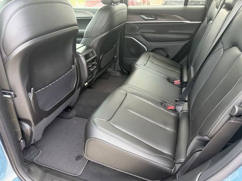 New 2026 Jeep Grand Cherokee Limited AWD/4WD image 10