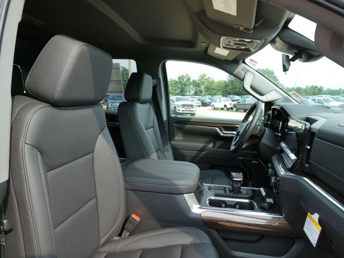 New 2026 Chevrolet Silverado 1500 LT Trail Boss w/ Convenience Package II AWD/4WD image 10