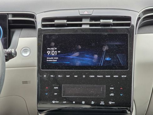 Used 2022 Hyundai Tucson Limited image 18