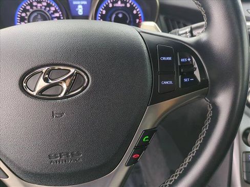 Used 2016 Hyundai Genesis 3.8 RWD image 30