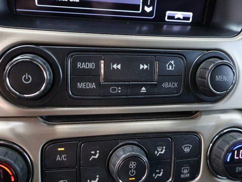 Used 2018 GMC Yukon Denali w/ Open Road Package AWD/4WD image 30