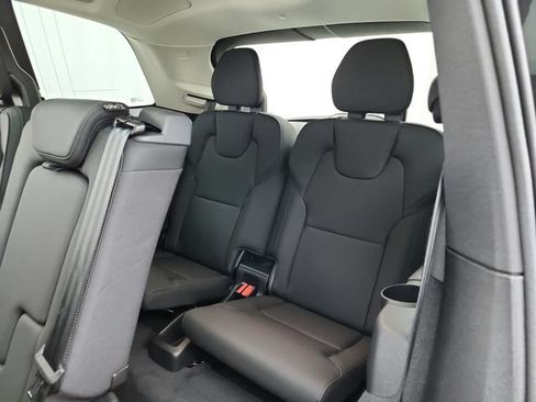 New 2026 Volvo XC90 B6 Plus w/ Protection Package Premier AWD/4WD image 37