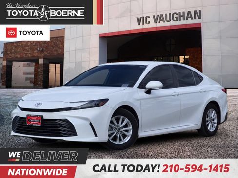 Used 2025 Toyota Camry LE FWD image 1
