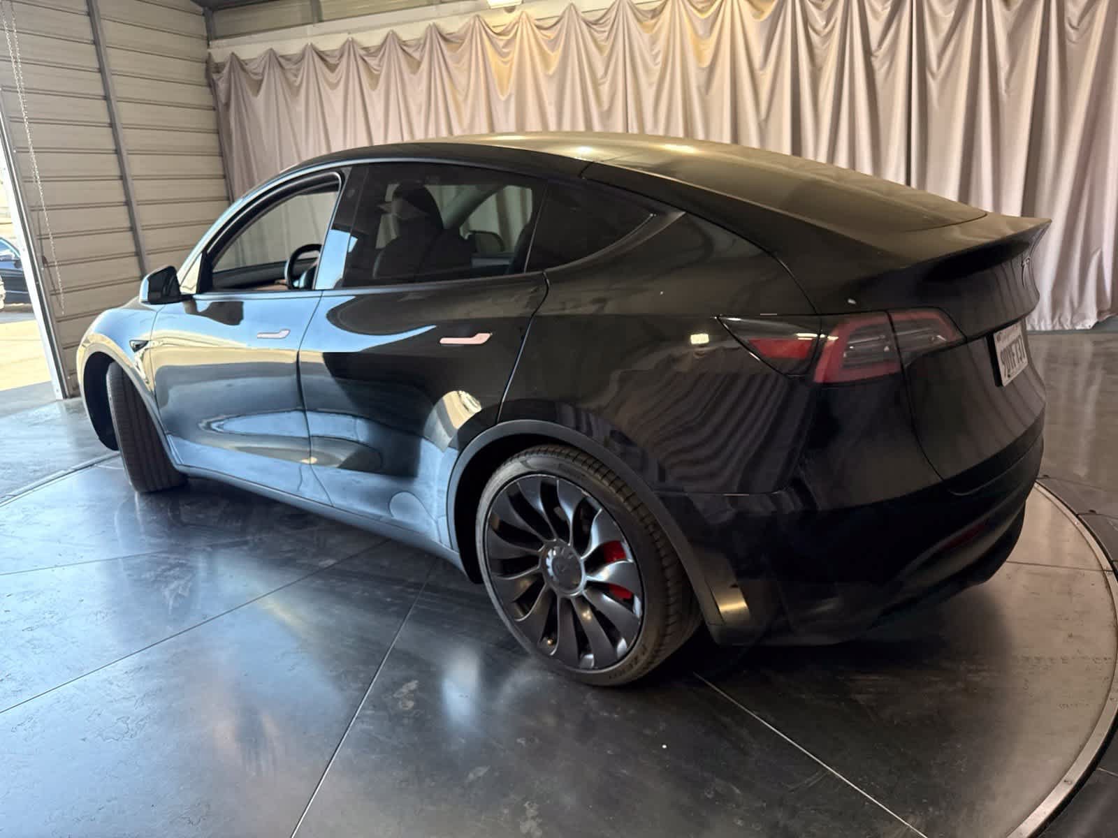 Used 2023 Tesla Model Y Performance AWD/4WD image 7