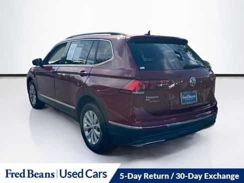 Used 2018 Volkswagen Tiguan SE w/ Panoramic Sunroof Package AWD/4WD image 7