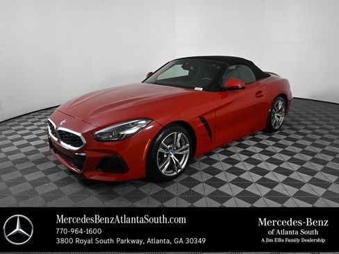 Used 2024 BMW Z4 sDrive30i image 1