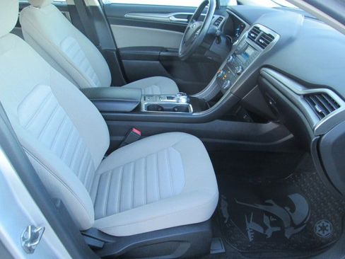 Used 2018 Ford Fusion S image 13