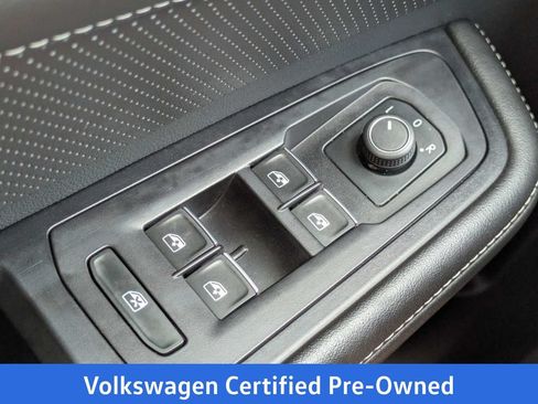 Certified 2024 Volkswagen Atlas SE FWD image 26