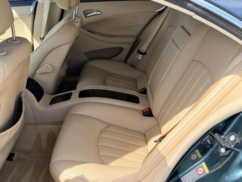 Used 2009 Mercedes-Benz CLS 550 4dr Sdn 5.5L w/ Premium I Pkg image 25