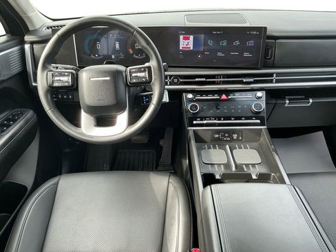 Used 2025 Hyundai Santa Fe SEL image 17