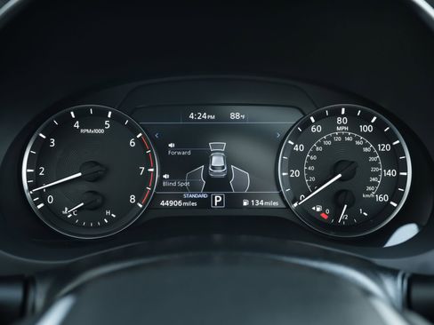 Used 2019 INFINITI QX50 Luxe w/ Navigation Package image 9