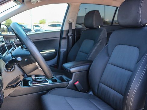 Used 2020 Kia Sportage LX FWD image 17