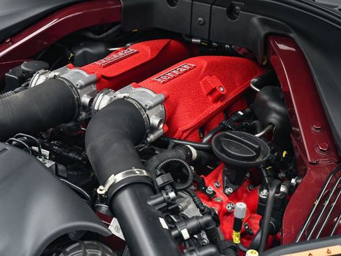 Used 2023 Ferrari Roma image 33