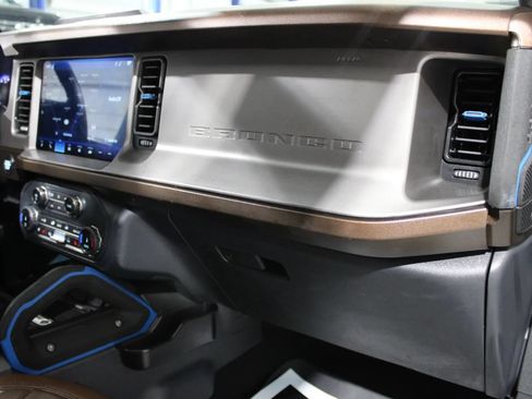 Used 2022 Ford Bronco Outer Banks AWD/4WD image 40