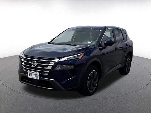 Used 2025 Nissan Rogue SV AWD/4WD image 5