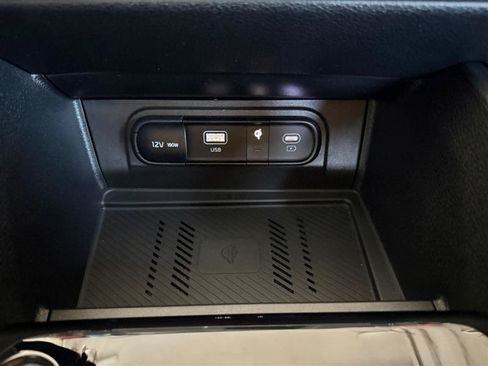 Used 2025 Kia Sportage EX FWD image 26