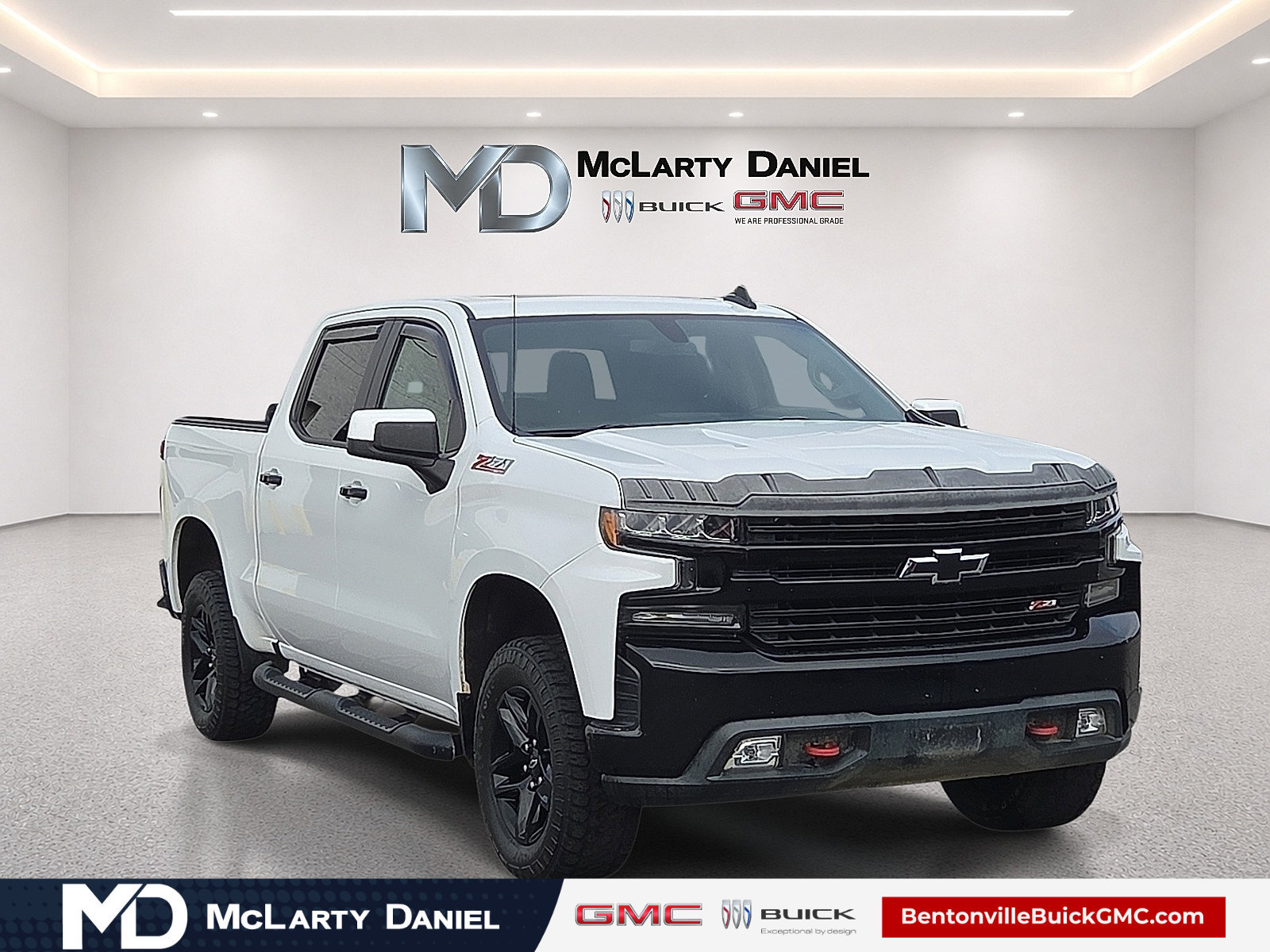 Certified 2020 Chevrolet Silverado 1500 LT Trail Boss AWD/4WD image 1