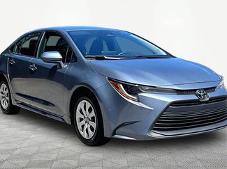 Used 2025 Toyota Corolla LE FWD video 2