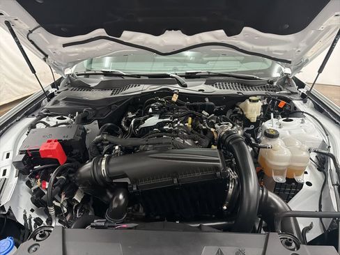 Used 2025 Ford Mustang Coupe image 24